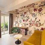 Clementina Boutique 4* Colonno