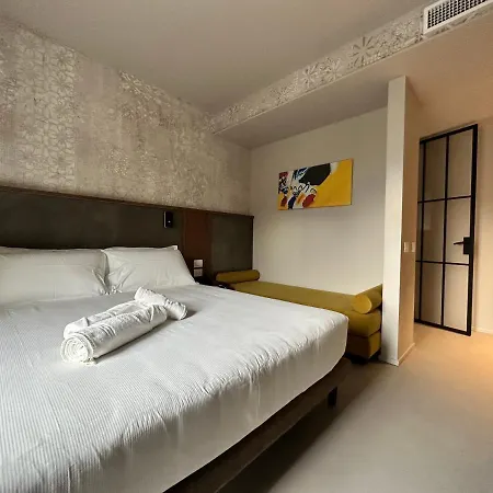 Hotel Clementina Boutique Colonno