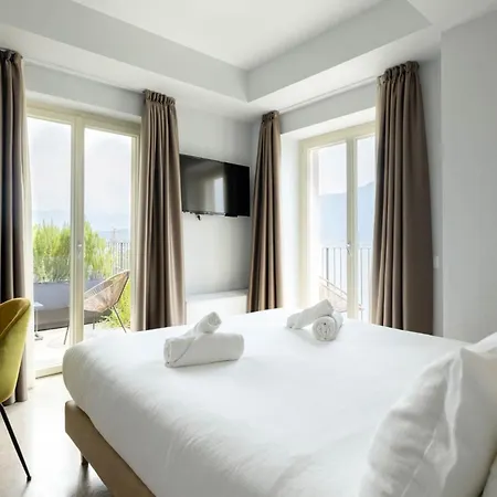 Clementina Boutique 4* Colonno