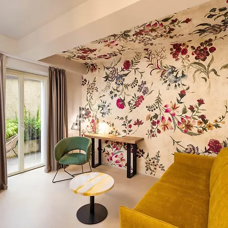 Clementina Boutique 4* Colonno