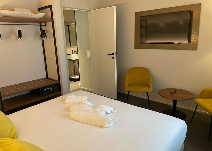 Hotel Clementina Boutique 4*