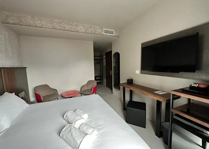 Clementina Boutique Hotell Colonno