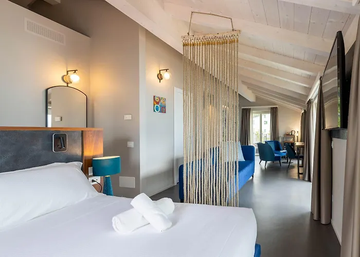 Clementina Boutique 4* Colonno