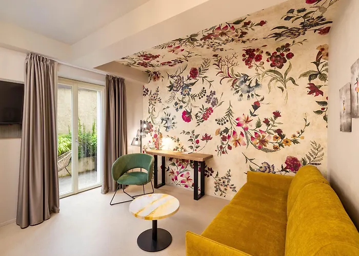 Clementina Boutique 4* Colonno