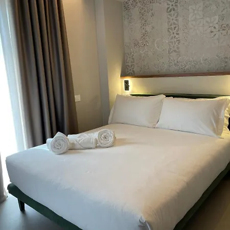 Clementina Boutique Colonno