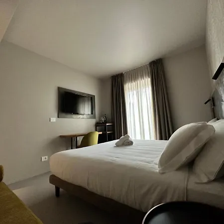 Clementina Boutique מלון 4*