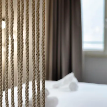 Clementina Boutique מלון Colonno