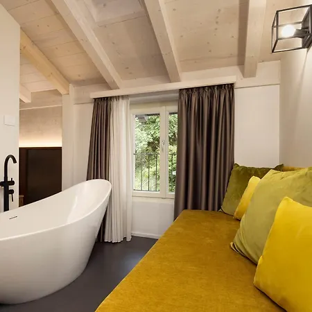 Clementina Boutique מלון Colonno